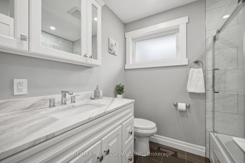 Photo 17 at 9 Tynevale Drive, Richview, Toronto
