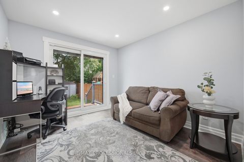 Photo 22 at 9 Tynevale Drive, Richview, Toronto