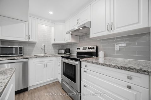 Photo 25 at 9 Tynevale Drive, Richview, Toronto