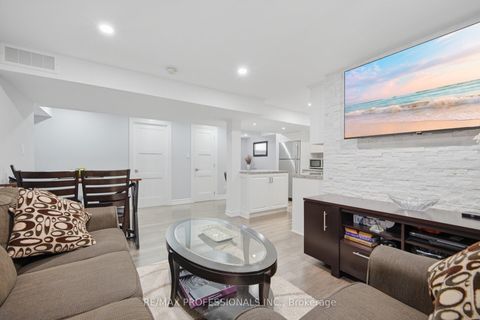 Photo 27 at 9 Tynevale Drive, Richview, Toronto