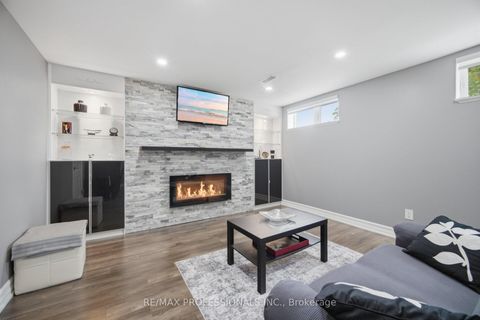 Photo 30 at 9 Tynevale Drive, Richview, Toronto