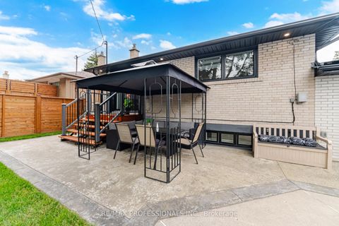 Photo 42 at 9 Tynevale Drive, Richview, Toronto