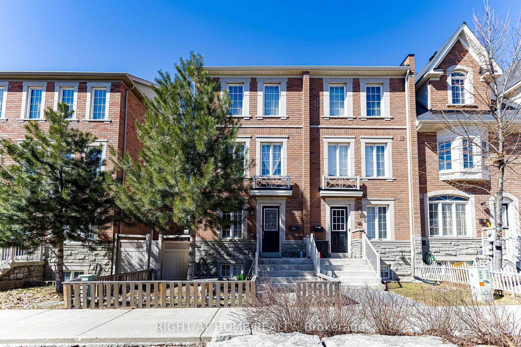 46 Odoardo Di Santo Circle, CFB, Toronto photo number 2