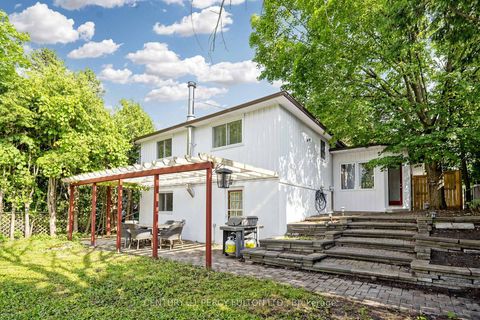 Photo 42 at 10 Devins Drive, Aurora Heights, Aurora