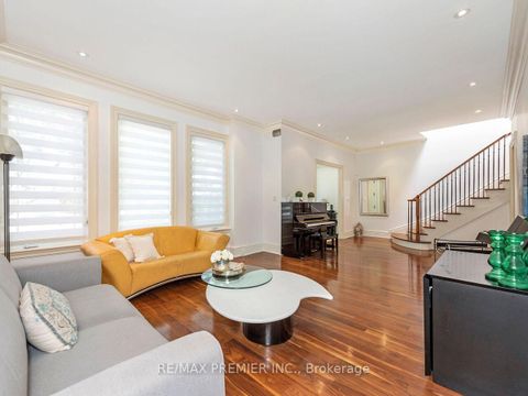 Photo 5 at 35 Yorkdale Crescent, Pelmo Park W5, Toronto