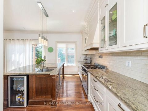 Photo 13 at 35 Yorkdale Crescent, Pelmo Park W5, Toronto