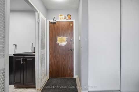 Photo 3 at 701 - 301 Prudential Drive, Dorset Park, Toronto