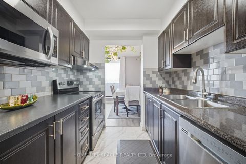 Photo 8 at 701 - 301 Prudential Drive, Dorset Park, Toronto