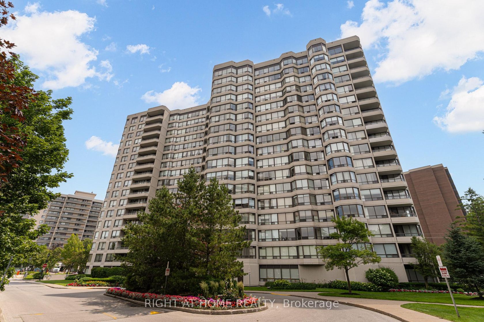 411 - 1101 Steeles Avenue W, Branson, Toronto photo 6