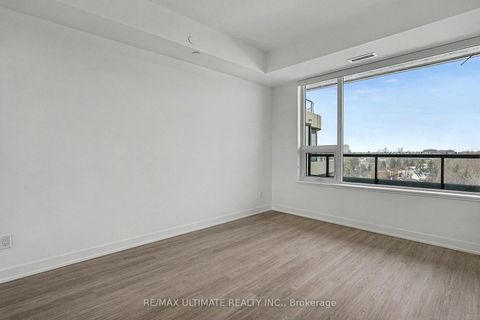 Photo 3 at 727 - 8188 Yonge Street, Uplands, Vaughan