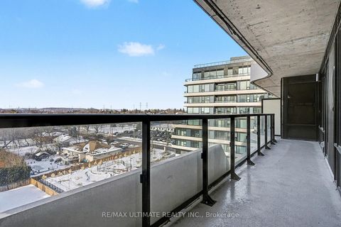 Photo 14 at 727 - 8188 Yonge Street, Uplands, Vaughan