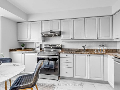 Photo 12 at 2206 - 18 Sommerset Way, Willowdale East, Toronto