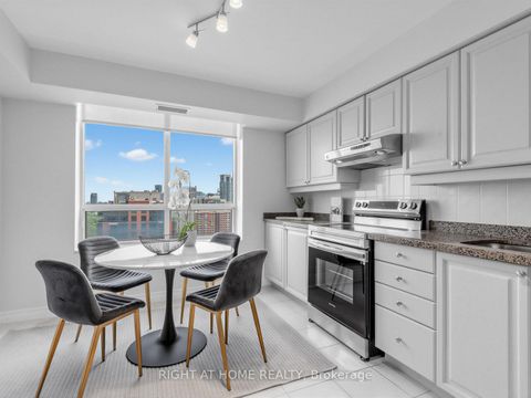 Photo 14 at 2206 - 18 Sommerset Way, Willowdale East, Toronto