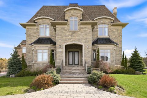 Photo 4 at 21 Stallions Court, Rural Vaughan, Vaughan