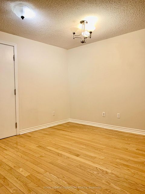 Photo 4 at 313 - 270 Wellington Street W, Waterfront Communities C1, Toronto