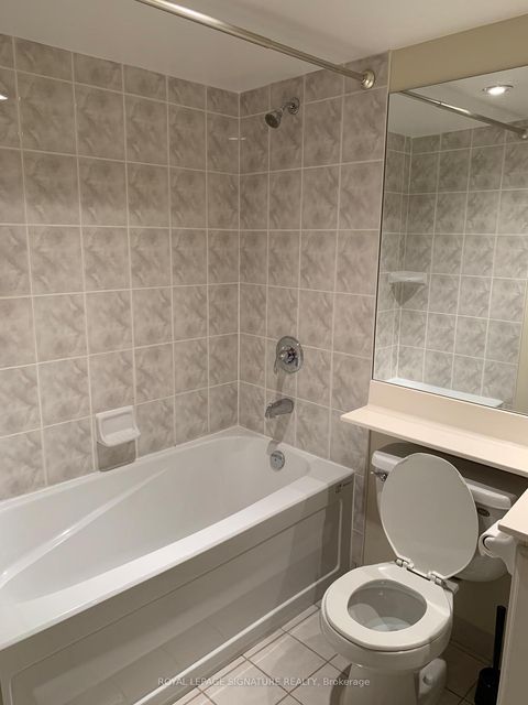 Photo 8 at 313 - 270 Wellington Street W, Waterfront Communities C1, Toronto