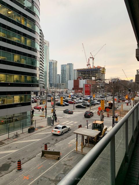 Photo 11 at 313 - 270 Wellington Street W, Waterfront Communities C1, Toronto