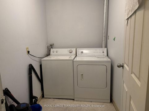 Photo 15 at 409 - 15 London Green Court, Jane Heights, Toronto