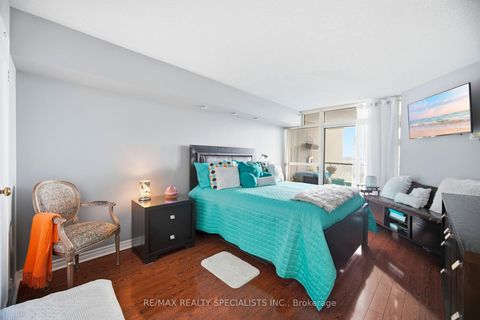 Photo 23 at 805 - 5 Rowntree Road N, Jamestown, Toronto