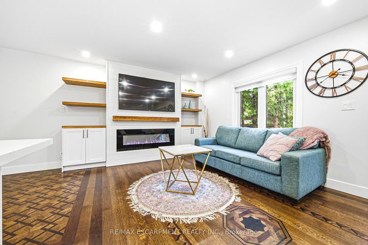 Photo 4 at C - 2116 Prospect Street, Brant, Burlington