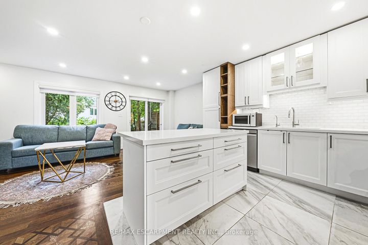 Photo 8 at C - 2116 Prospect Street, Brant, Burlington