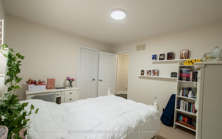 Photo 39 at 22 Valleyway Drive, Credit Valley, Brampton