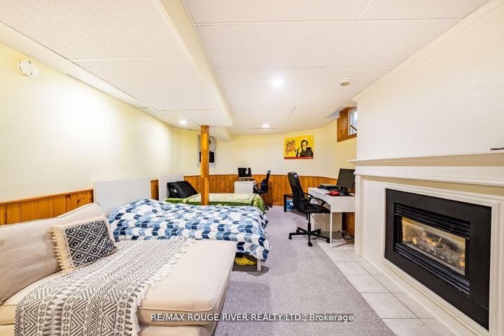Photo 28 at 880 Castlegrove Avenue, McLaughlin, Oshawa