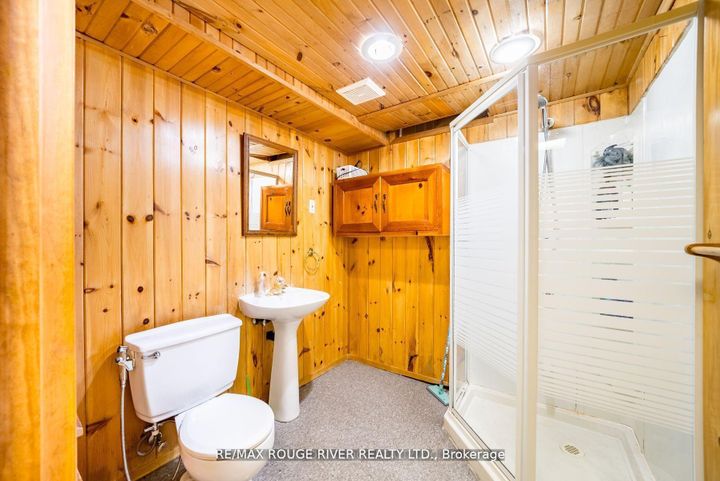 Photo 30 at 880 Castlegrove Avenue, McLaughlin, Oshawa