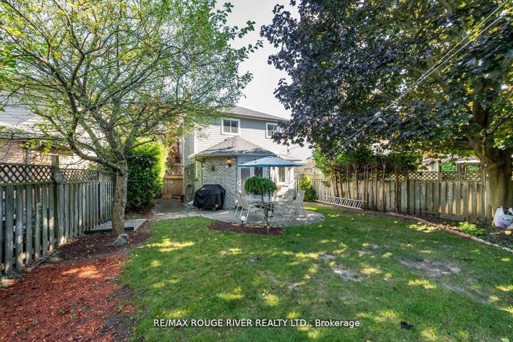 Photo 32 at 880 Castlegrove Avenue, McLaughlin, Oshawa
