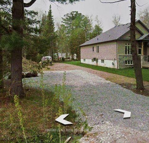 Photo 0 at 3196 Beach Avenue, Rural Innisfil, Innisfil