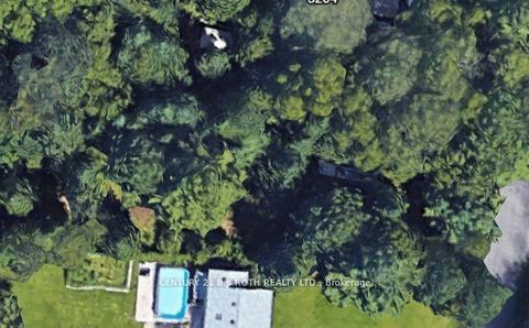 Photo 2 at 3196 Beach Avenue, Rural Innisfil, Innisfil
