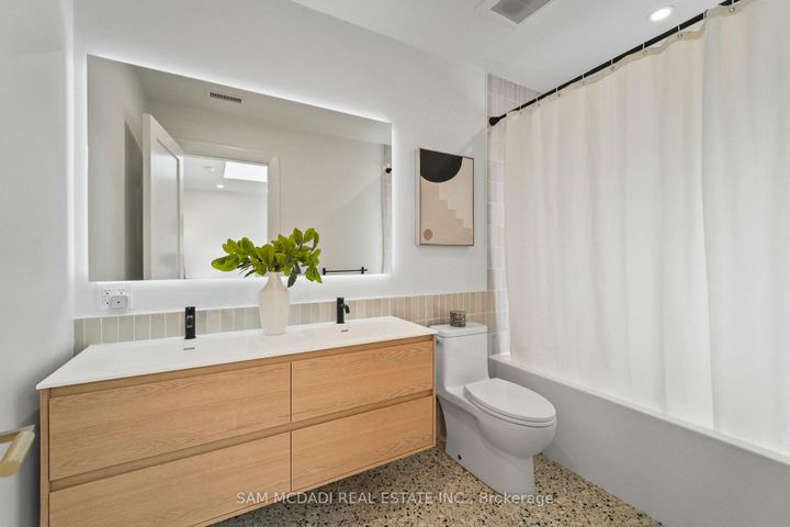 Photo 27 at 130 Lake Promenade, Long Branch, Toronto