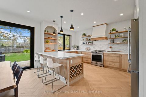 Photo 9 at 130 Lake Promenade, Long Branch, Toronto