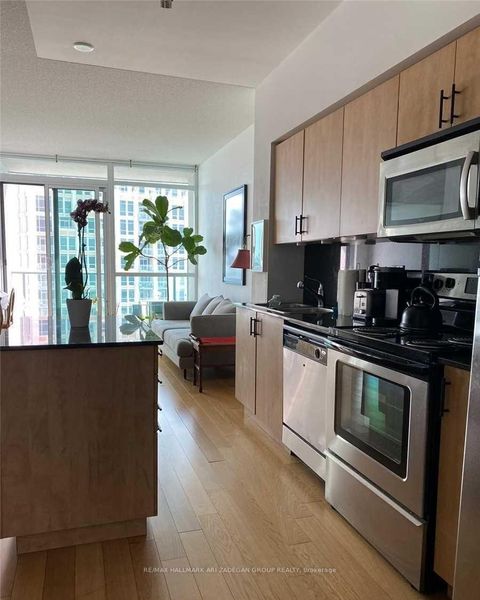 Photo 5 at 3301 - 215 Fort York Boulevard, Niagara, Toronto