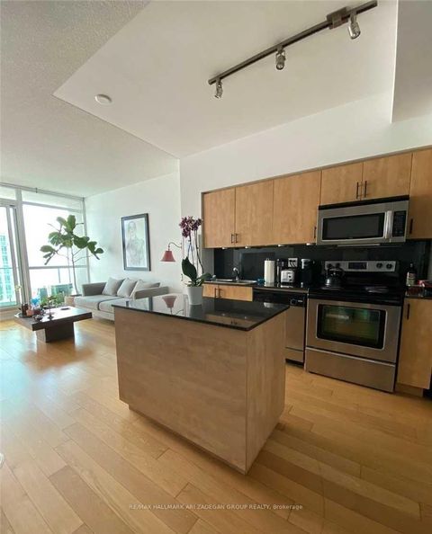 Photo 6 at 3301 - 215 Fort York Boulevard, Niagara, Toronto