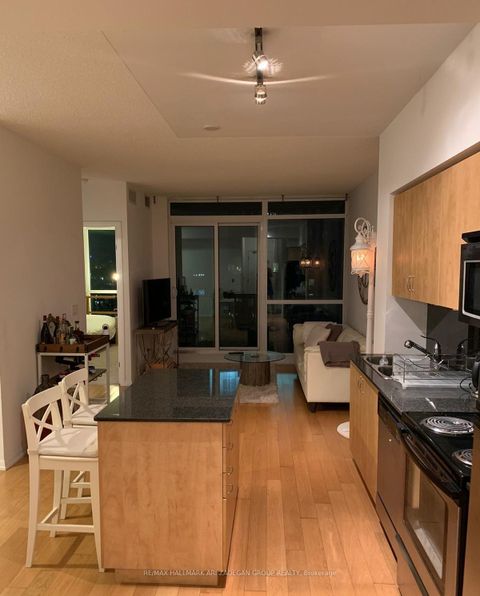 Photo 12 at 3301 - 215 Fort York Boulevard, Niagara, Toronto