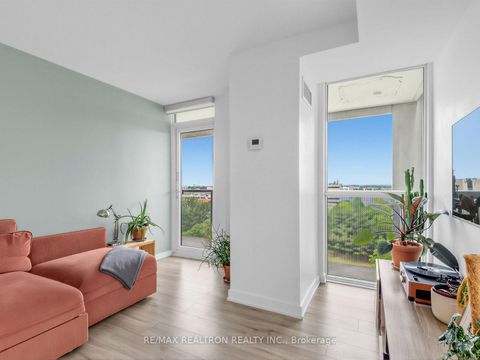 Photo 1 at 1005 - 160 Flemington Road, Glen Park, Toronto