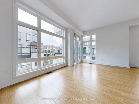 Photo 12 at 41 Gerussi Street, Vellore Village, Vaughan