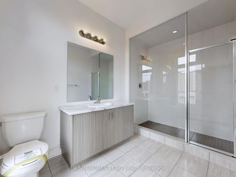 Photo 24 at 41 Gerussi Street, Vellore Village, Vaughan