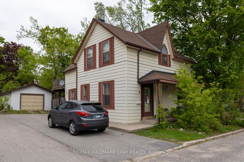 Photo 0 at 4 East Street, Wellington, Barrie