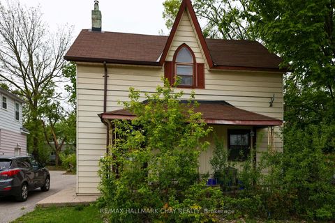 Photo 23 at 4 East Street, Wellington, Barrie