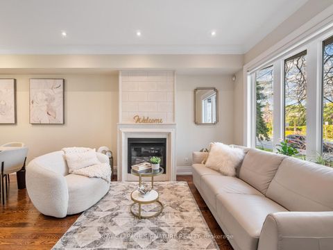 Photo 5 at 3002 Bayview Avenue, Willowdale East, Toronto