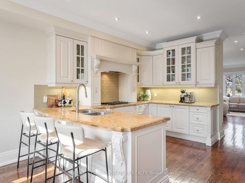 Photo 16 at 3002 Bayview Avenue, Willowdale East, Toronto