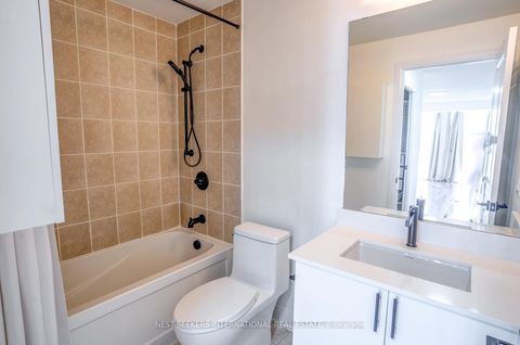 Photo 10 at 504 - 4700 Highway 7 Road, East Woodbridge, Vaughan