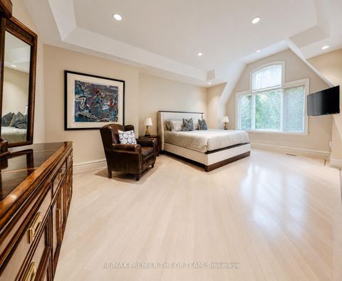 Photo 17 at 43 Cowan Drive, East Woodbridge, Vaughan