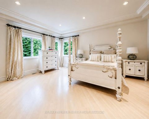 Photo 21 at 43 Cowan Drive, East Woodbridge, Vaughan