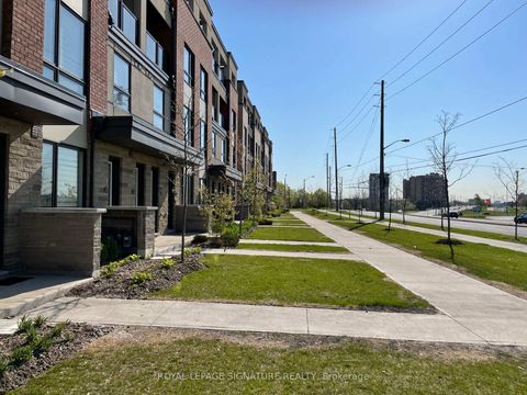 Photo 33 at 11 - 20 WoodStream Drive, Clairville, Toronto