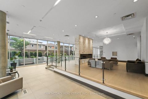 Photo 3 at 903 - 2055 Danforth Avenue, Woodbine Corridor, Toronto