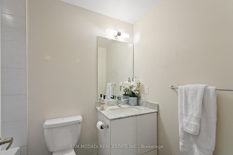 Photo 16 at 903 - 2055 Danforth Avenue, Woodbine Corridor, Toronto