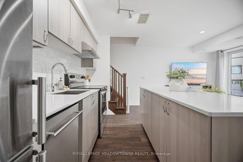 Photo 10 at 12 - 146 William Duncan Road, CFB, Toronto
